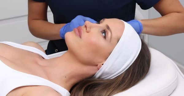 Dermalni fileri tehnika pixel kanilom poliklinika Diva