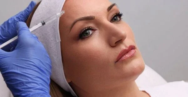 Uklanjanje bora oko očiju Poliklinika Diva Beograd